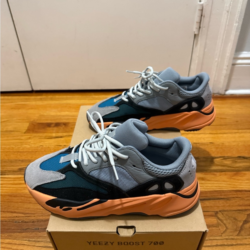 Adidas Yeezy Boost 700 Wash Orange - Picture 3 of 7
